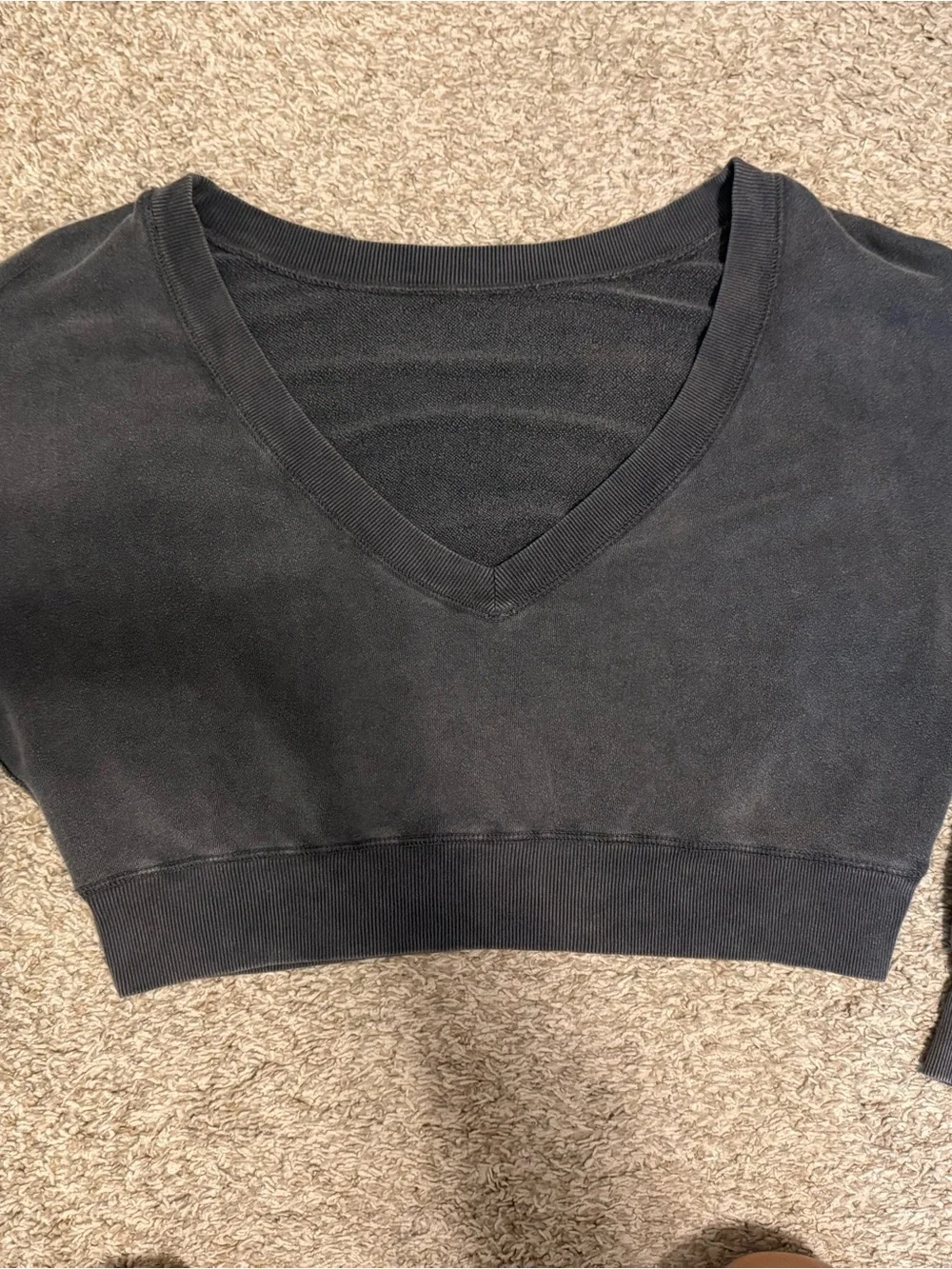 Free People Movement Gray Cropped V-Neck Sweatshirt Small
